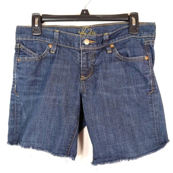 Old Navy The Diva frayed Jean Shorts 2 Regular - Picture 1 of 5